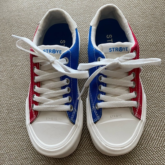 Straye Logan Lace Up Patriotic Sneaker in Red, White, and Blue. Size 3. EUC. - Picture 2 of 15